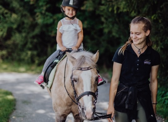 Führzügelausritt für die Kleinsten und Reitanfänger