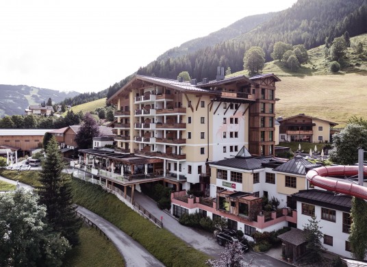  Familienresort Ellmauhof - Das echte All Inclusive