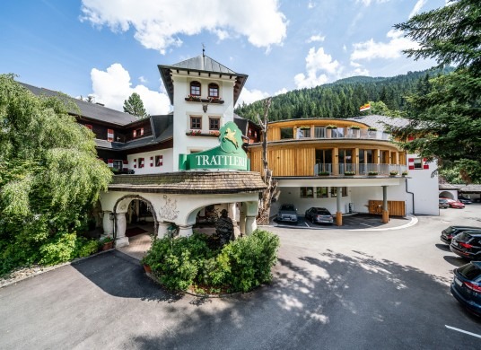 Hotel Gut Trattlerhof & Chalets